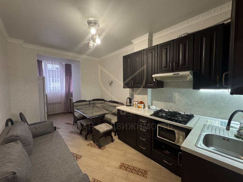 Ставропольский край, Пятигорск, Оранжерейная ул.; Квартира 53м² 8/9 эт.