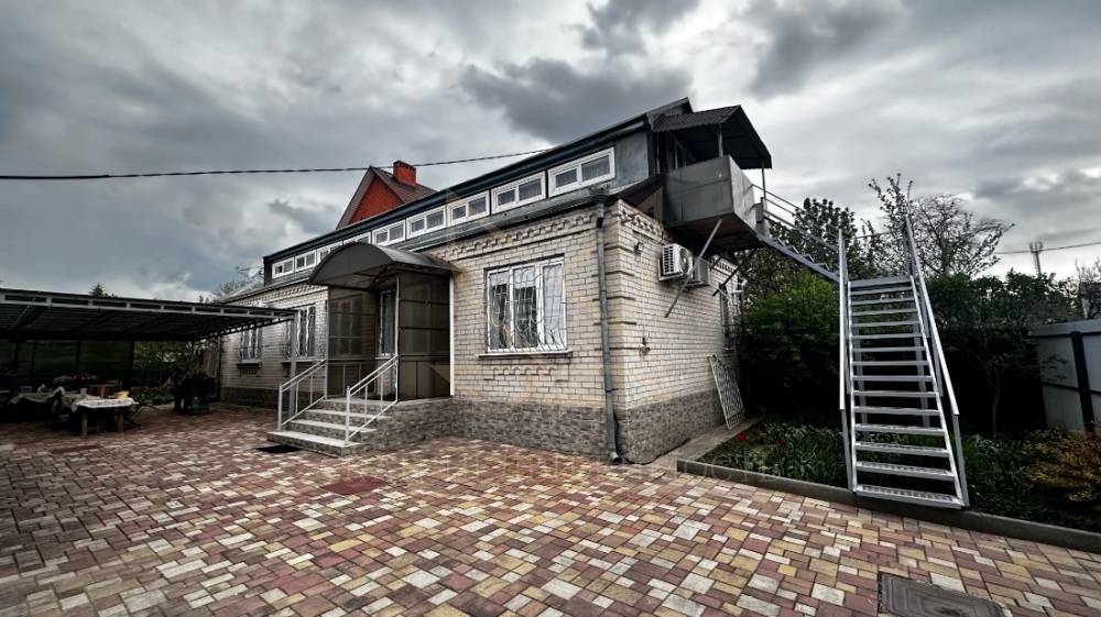 Ставропольский край, Пятигорск, Кочубея ул.; Дом 72м² на участке 9 сот. 2 эт.