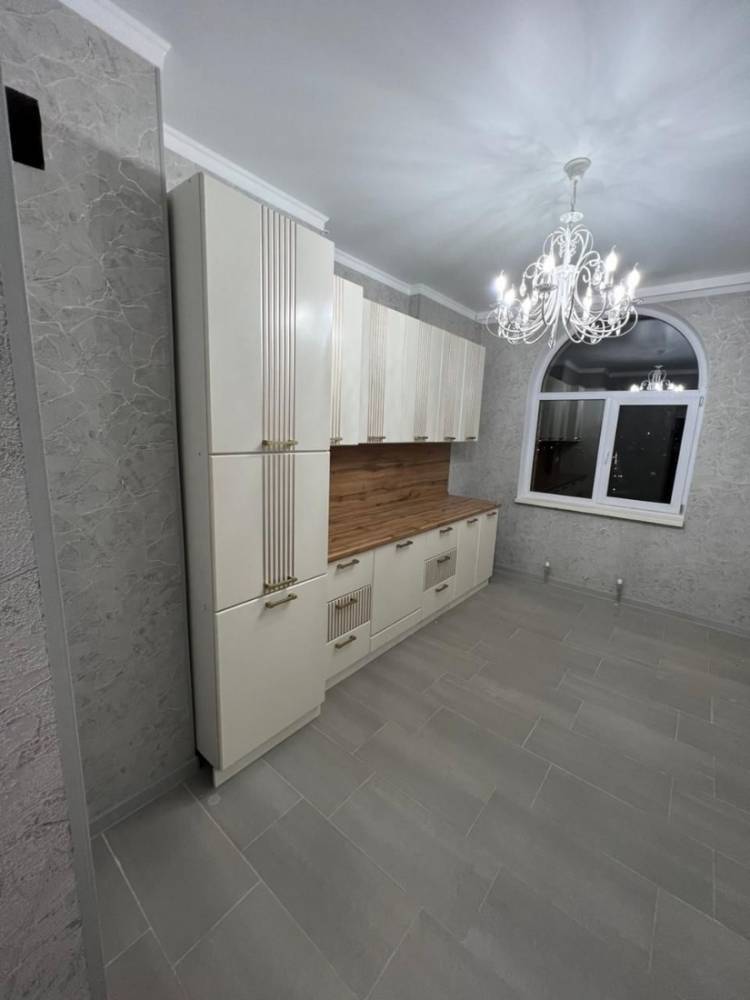 Ставропольский край, Ессентуки, Никольская ул.; Квартира 53,80м² 8/8 эт.