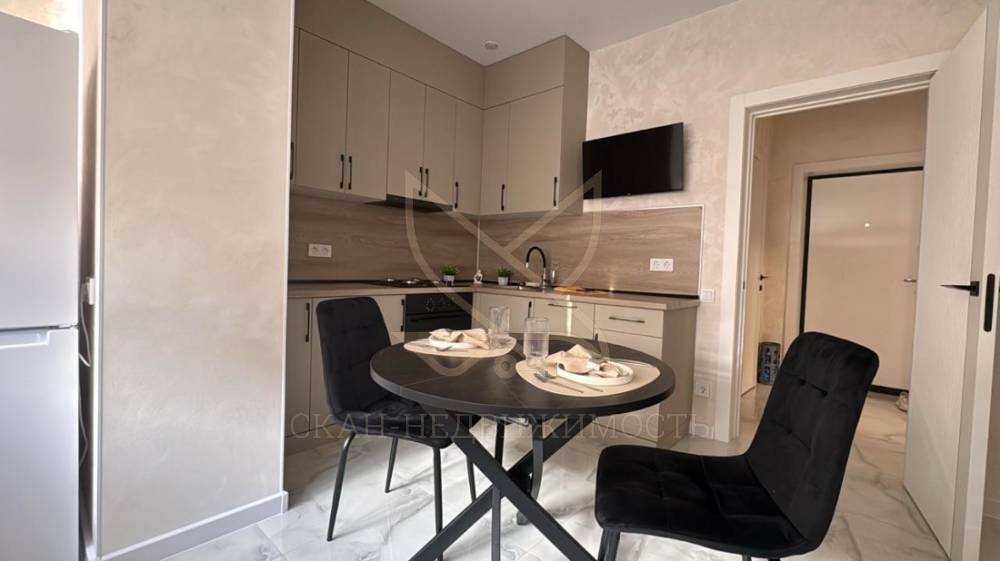 Ставропольский край, Пятигорск, Оранжерейная ул.; Квартира 40м² 4/8 эт.