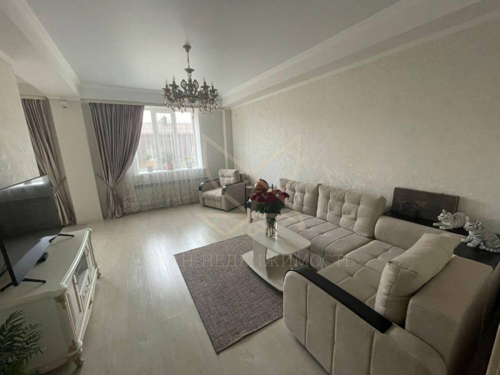 Ставропольский край, Ессентуки, Октябрьская ул.; Квартира 117м² 6/11 эт.