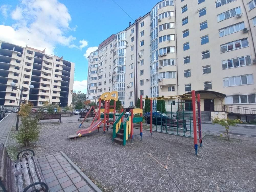 whatsapp image 2025-10-27 at 13.38.53 (1)