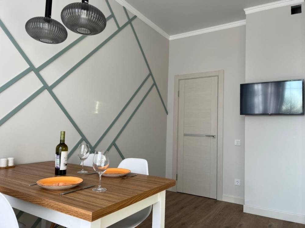 ee8c4ec3-260e-49c1-92e9-3d6f5bb65675